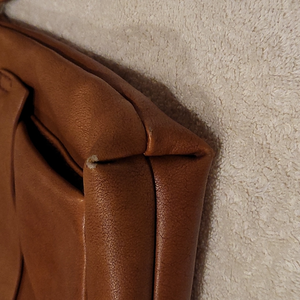 Used American Thread crossbody - Picture 6 of 7